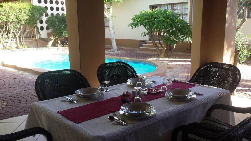 Caotinha Guest Cottage Windhoek Ngoại thất bức ảnh